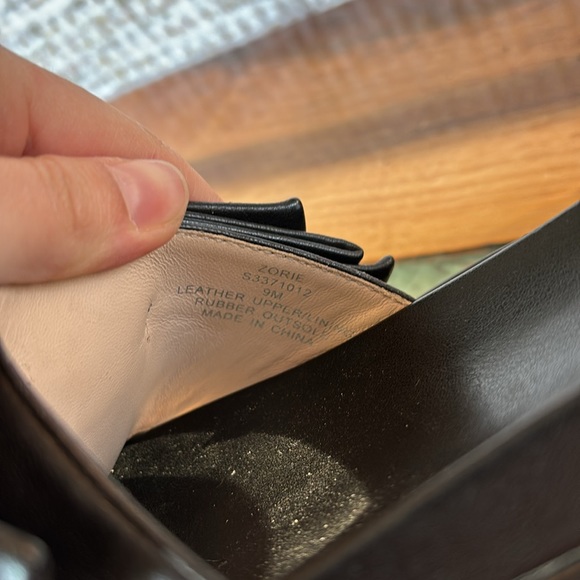 Kate Spade Bow Sandals - Picture 4 of 5